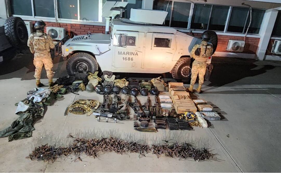 Marina asegura armamento y equipo táctico en Sinaloa. Foto: Marina