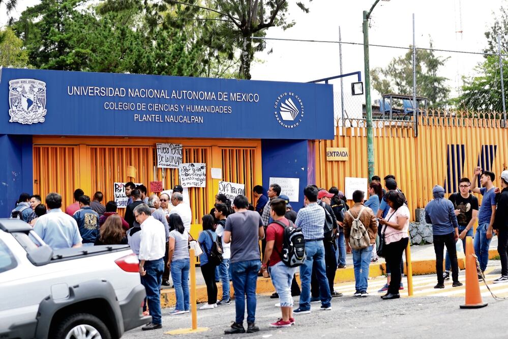 Los estudiantes del CCH Naucalpan fueron agredidos por porros del Bachilleres 5 y Voca 2. Foto: Archivo | El Uniersal