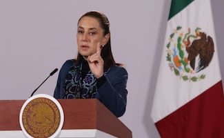 Sheinbaum defiende reforma contra doble nacionalidad para gobernadores y presidente; asegura que no quita derechos