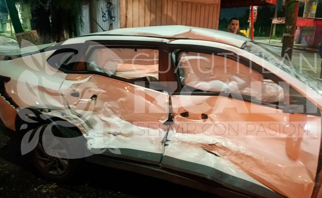 Choca taxi de app en carretera México-Querétaro. Foto: especial