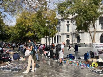 FOTOS: Ambulantes regresan a Bellas Artes y a la Alameda Central ante la presencia de Policías