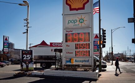 Casa Blanca confía que alianza con Venezuela baje el precio de la gasolina en EU; "bajará mucho y muy rápido", según Trump