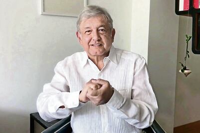 Baja INE spots de AMLO en Veracruz y Oaxaca
