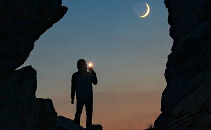 Qué es la "Luna negra" y por qué nos permitirá observar mejor el cielo este sábado
