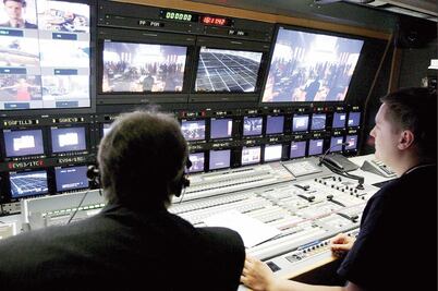 Prevén expertos que Cadena Tres vaya a juicio si se retrasa apagón