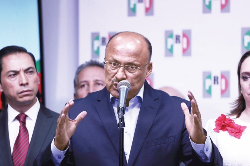 El diputado electo del PRI, René Juárez, manifestó que el tricolor buscará defender el federalismo y la soberanía de los estados (ARCHIVO. EL UNIVERSAL)