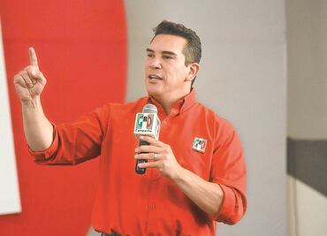 Dona líder del PRI su salario para insumos médicos; crea fondo de recaudación