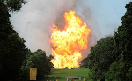 Incendio en tubería de gas deja 145 heridos en Malasia; llamas dañan 190 casas y 148 autos