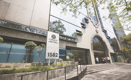 Investigadores denuncian falta de transparencia en becas Conacyt