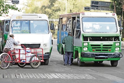 Extorsión. Conductores de microbuses pagan hasta 200 pesos diarios