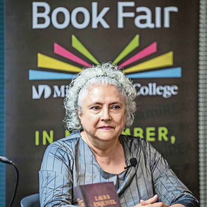 La escritora Laura Esquivel, ayer en la Feria del Libro de Miami. Foto: GIORGIO VIERA. EFE