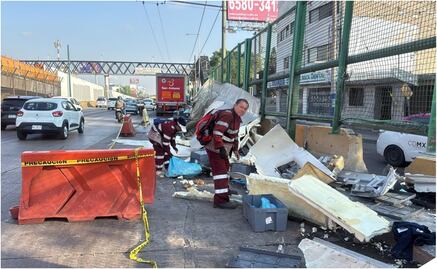 Volcadura de tráiler en Circuito Interior provoca caos vial; consulta aquí alternativas viales 