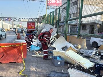 Volcadura de tráiler en Circuito Interior provoca caos vial; consulta aquí alternativas viales