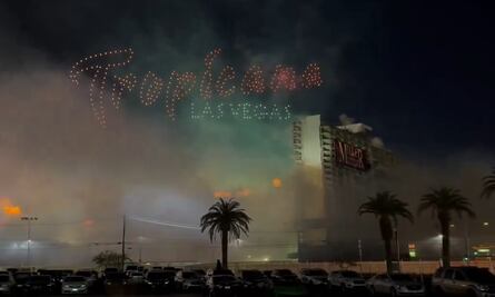 VIDEO: ¡Implosión espectacular! Las Vegas se despide del famoso casino Tropicana; construirán estadio de béisbol en su lugar