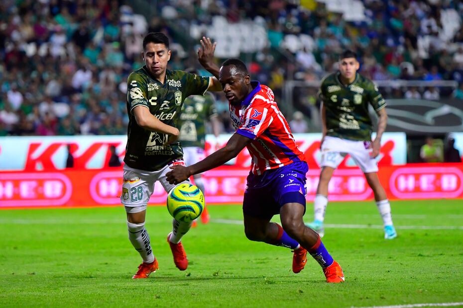 León y Atlético de San Luis durante el Clausura 2024 - Foto: Imago7