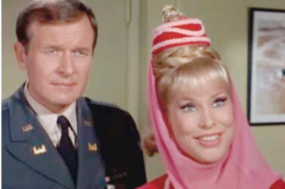 Bill Daily compartió cinco temporadas con Bárbara Eden (NBC)