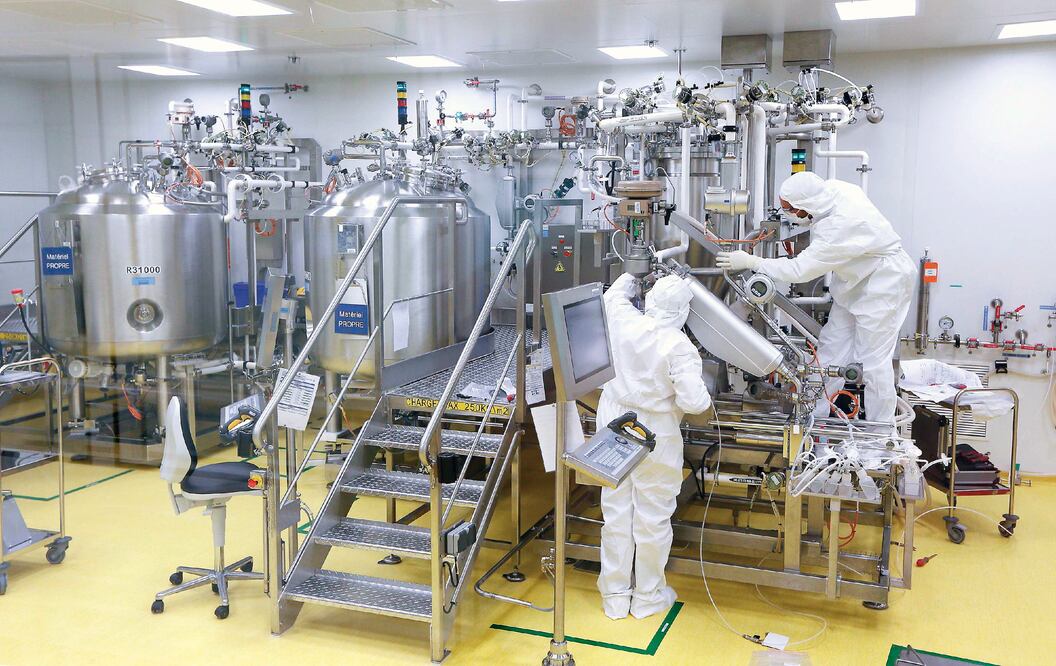 Los laboratorios Sanofi, por medio de su división de vacunas Pasteur, fueron los encargados de desarrollar la vacuna contra el virus con el que anualmente se infectan cerca de 400 millones de personas en el mundo (ARCHIVO EL UNIVERSAL)