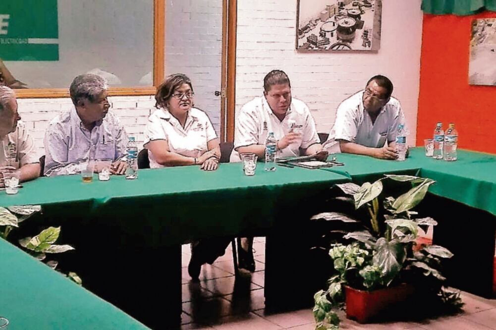 El Maratón Náutico tendría que ser en noviembre, cuando el afluente de la presa Adolfo López Mateos y el río Balsas tendrían el nivel óptimo 