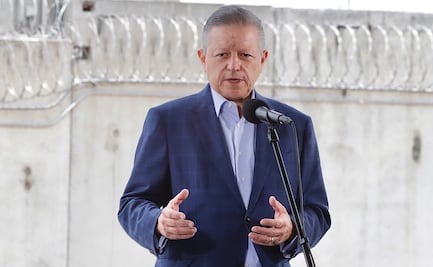 Rosario Robles asiste a reunión en visita de Arturo Zaldívar al penal de Santa Martha Acatitla