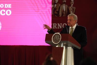 Aumento a salario mínimo, fruto de conciliación entre trabajadores, empresas y Banxico: AMLO