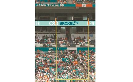 Broxel lanza tarjeta de los Delfines de Miami