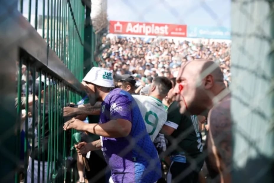 Violencia vuelve a manchar al futbol de Argentina