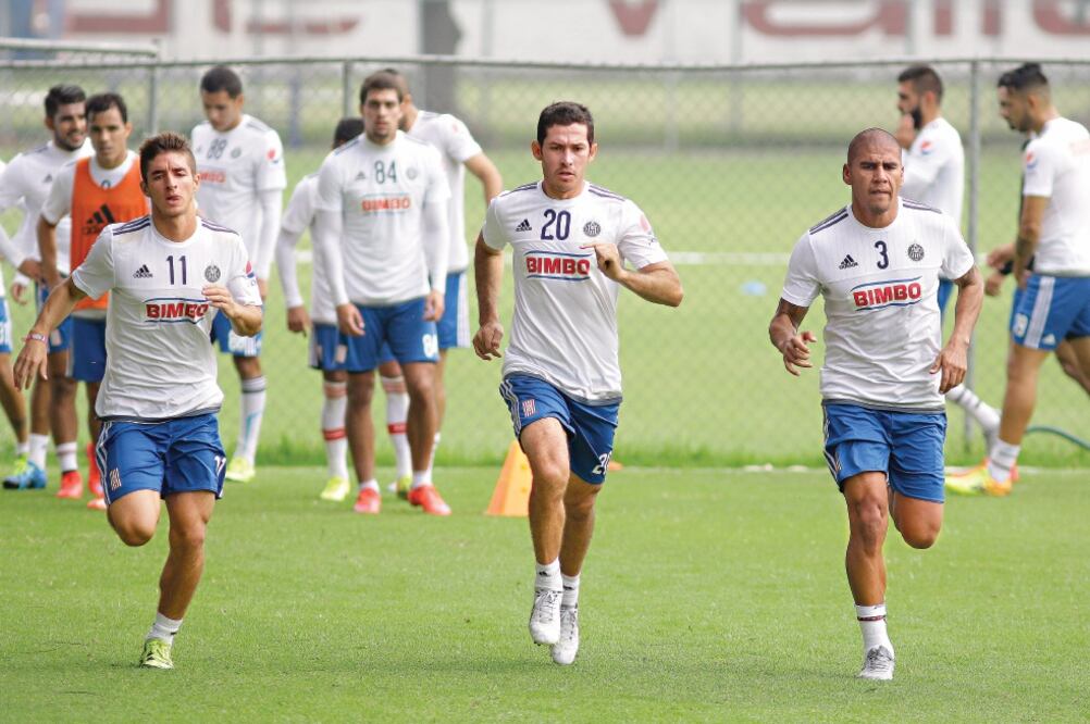 Carlos Salcido continuará con su rehabilitación para volver a jugar (IMAGO7)