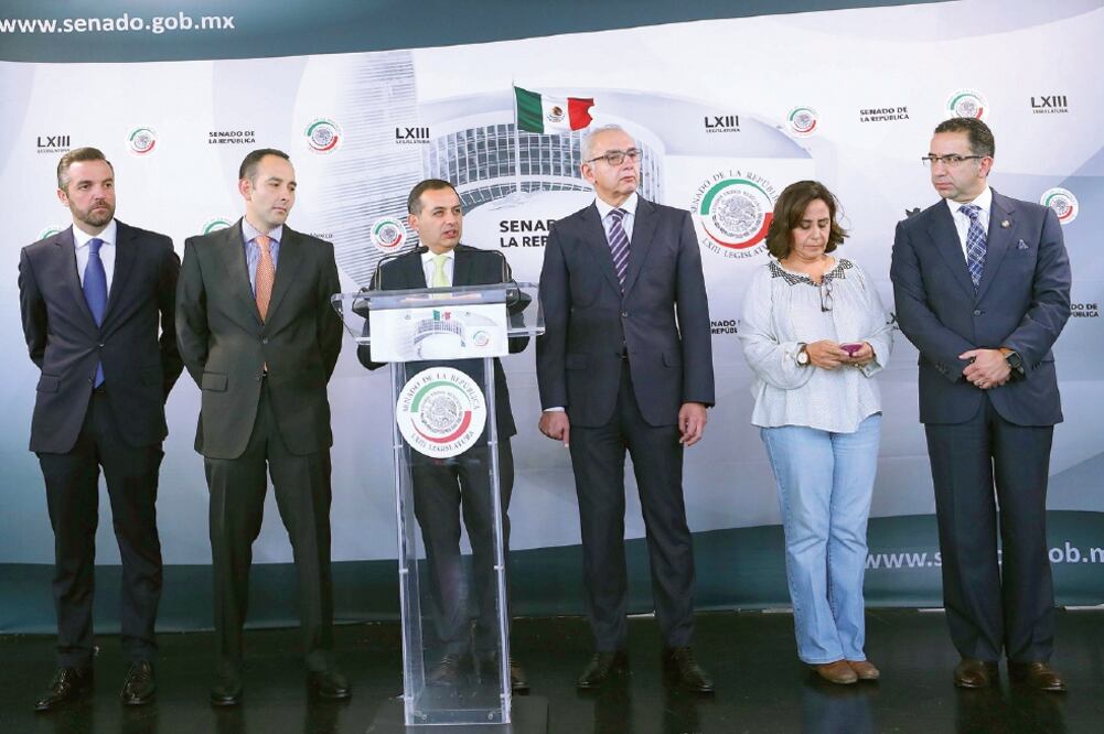 Jorge Luis Lavalle, Roberto Gil, Ernesto Cordero, Salvador Vega Casillas, Luisa María Calderón y Javier Lozano calificaron como preocupante que se abandonen las prioridades de gobernadores y legisladores. (SENADO)