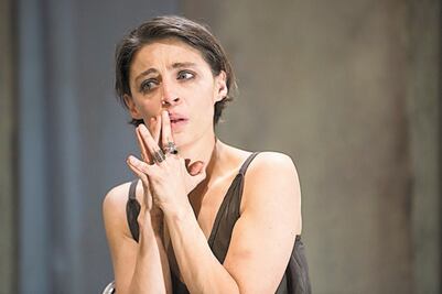 Ilse Salas ahorra en cine para darse gusto de hacer teatro