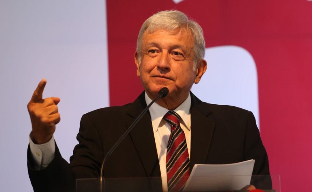 El presidente de Morena, Andrés Manuel López Obrador, ha desatado una serie de críticas contra el presidente municipal de San Blas (Foto: Archivo EL UNIVERSAL)
