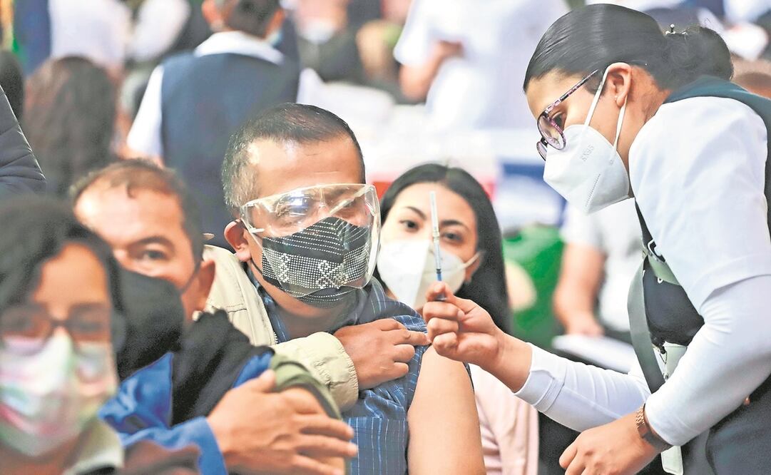 Sheinbaum destacó que 100% de los adultos tiene una dosis. Foto: ARCHIVO EL UNIVERSAL