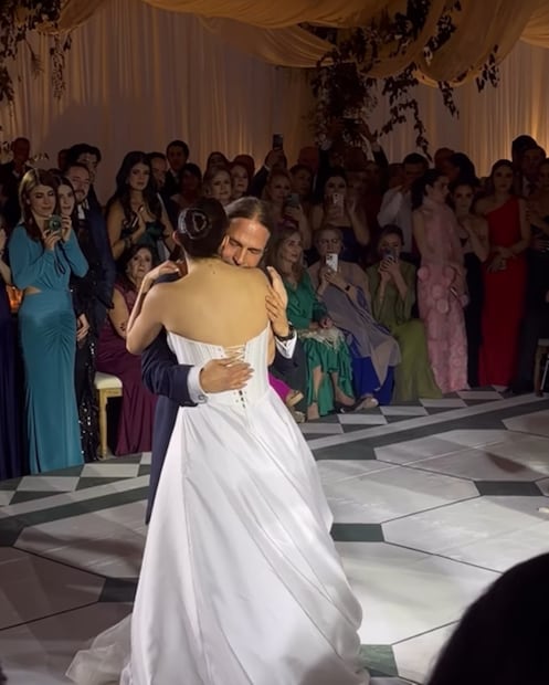 Sergio Vallín y su hija en la boda de la joven, este sábado, 7 de febrero.
Foto: Instagram