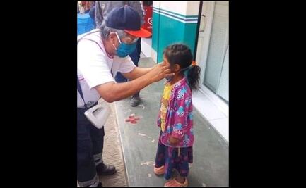 Golpean y arrojan cloro a paramédico de la Cruz Roja cuando regalaba cubrebocas