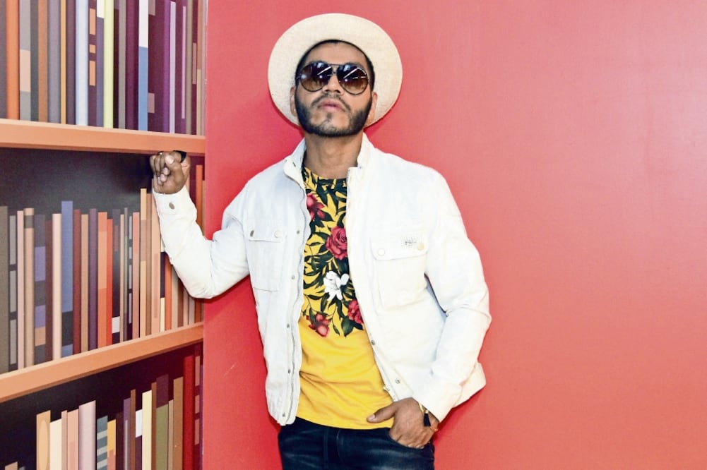 El intérprete recordó éxitos de su carrera en el Auditorio Nacional. (CARLOS MEJIA. EL UNIVERSAL)