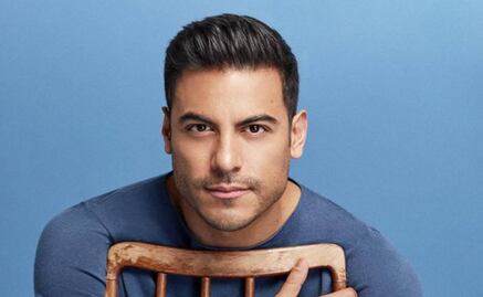 Carlos Rivera rompe en llanto y lo comparte con sus fans