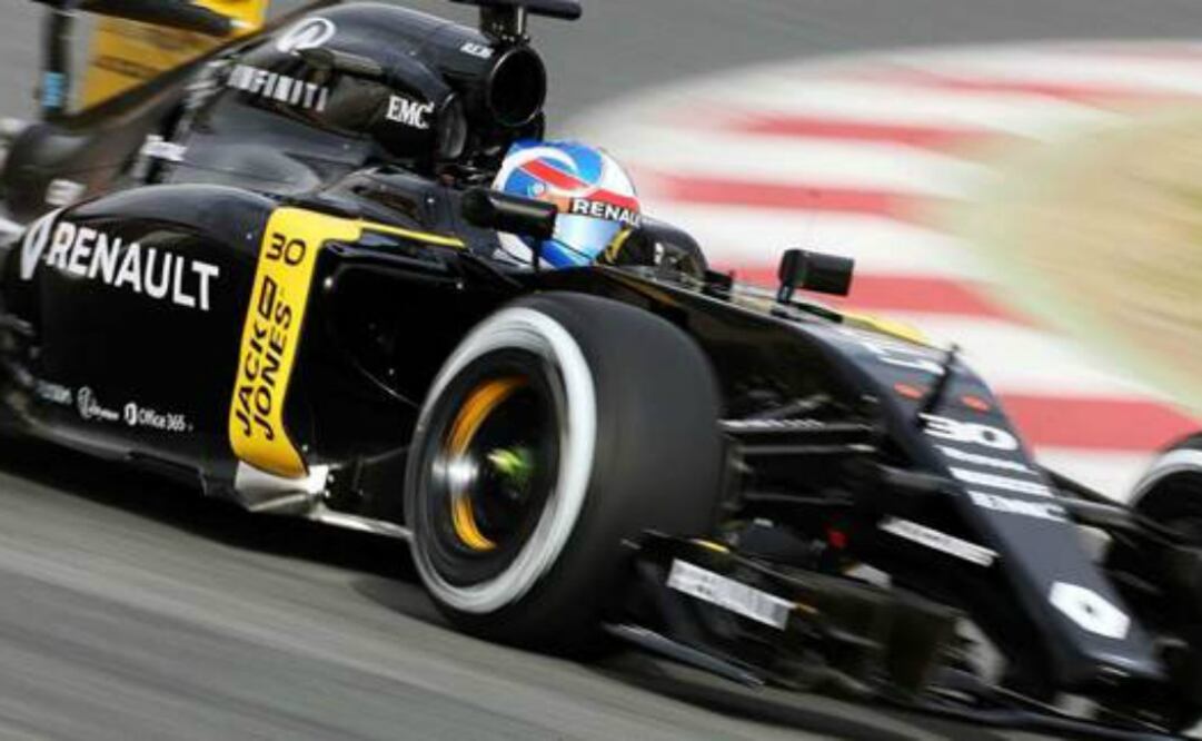 El equipo Renault de Fórmula 1 completa pre temporada en Barcelona