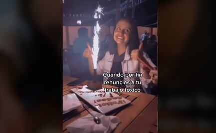 "¡Felicidades por renunciar!"; con pastel, joven festeja haber dejado su "trabajo tóxico"