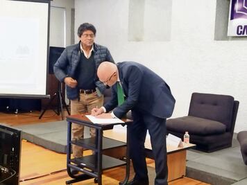 Editores quieren hacer libros de bosques sustentables