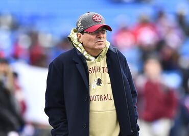 Multa NFL a expropietario de los Washington Commanders tras denuncia por acoso sexual