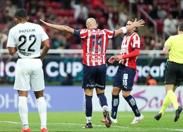Chicharito anotó y Chivas goleó al Cibao; habrá Clásico Nacional en la Concachampions