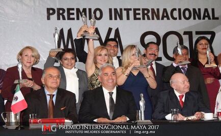 Secretaria de finanzas de Reynosa recibe Premio Iternacional Maya 2017