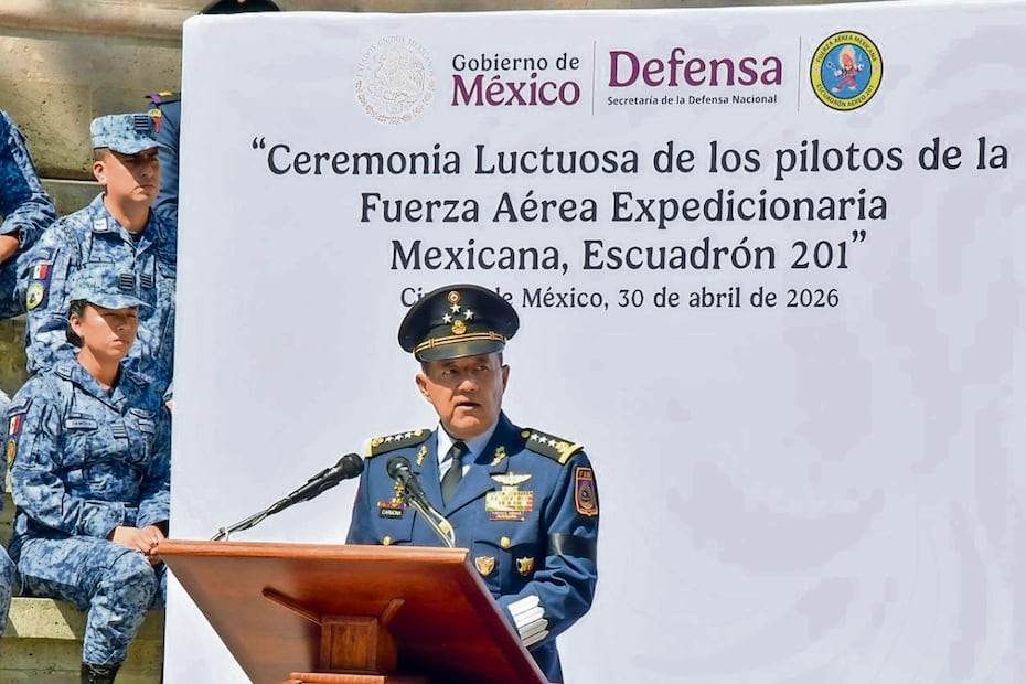 Carmona Landa dijo que los héroes del Escuadrón 201 dejaron la misión de defender la soberanía de la nación. Foto: Especial