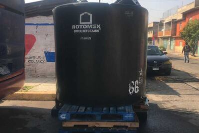 Colocan tinaco de 5 mil litros en Nezahualcóyotl por megacorte de agua