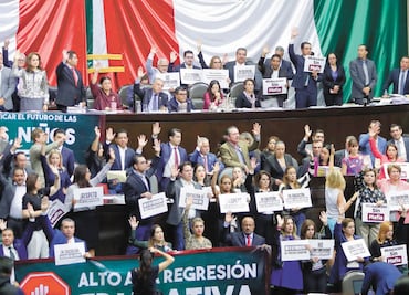 Morena borra la reforma educativa de Peña Nieto