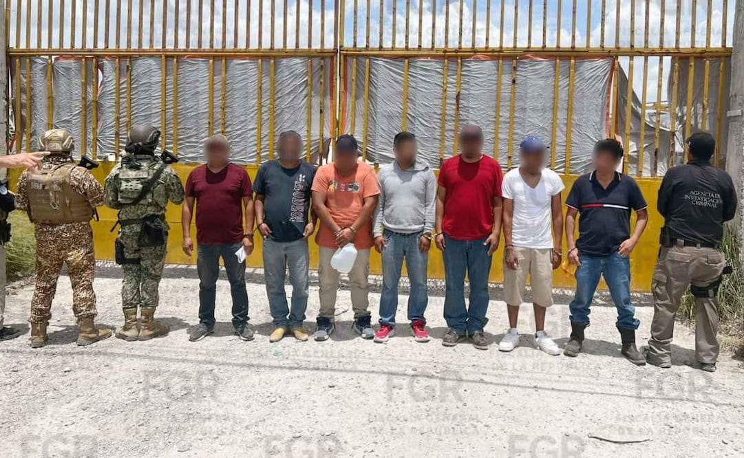 Vinculan a proceso a siete por almacenamiento ilícito de hidrocarburo en Matamoros; aseguran más de 66 mil litros.
Foto: Especial.