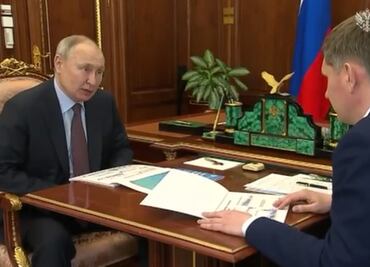 VIDEO: Así regresó Putin a su despacho en el Kremlin tras supuesto ataque con drones