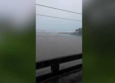 “Carlotta”deja inundaciones en Lázaro Cárdenas, Michoacán