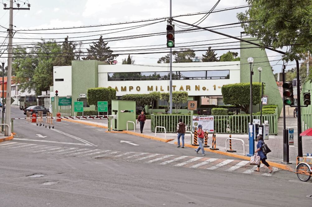 El Campo Militar 1-F, ubicado en la avenida Vasco de Quiroga en Santa Fe, cuenta con más de 125 hectáreas para el uso de las Fuerzas Armadas. El valor comercial de ese terreno estaba valuado en mil millones de dólares. (VALENTE ROSAS. EL UNIVERSAL)