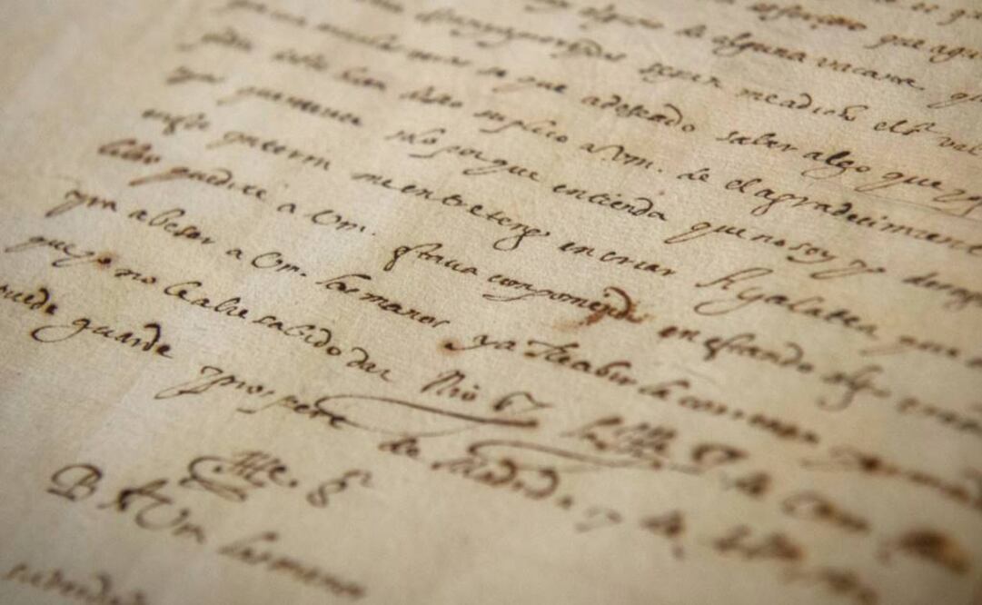 Cervantes escribía en "letra bastarda", la preferida de la época, y que salpicaba el texto de "mayúsculas inmotivadas". (FOTO: EFE)
