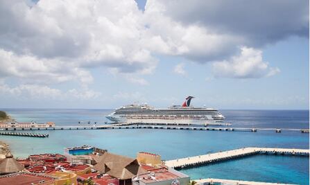 Llega a Cozumel crucero Carnival con 76 mexicanos repatriados